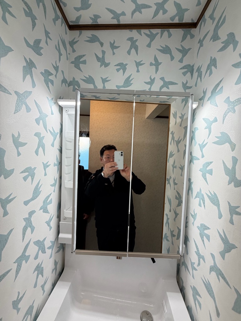 3階洗面スペースを快適＆デザイン性アップ｜洗面化粧台・湯ポッド設置＋クロス貼替