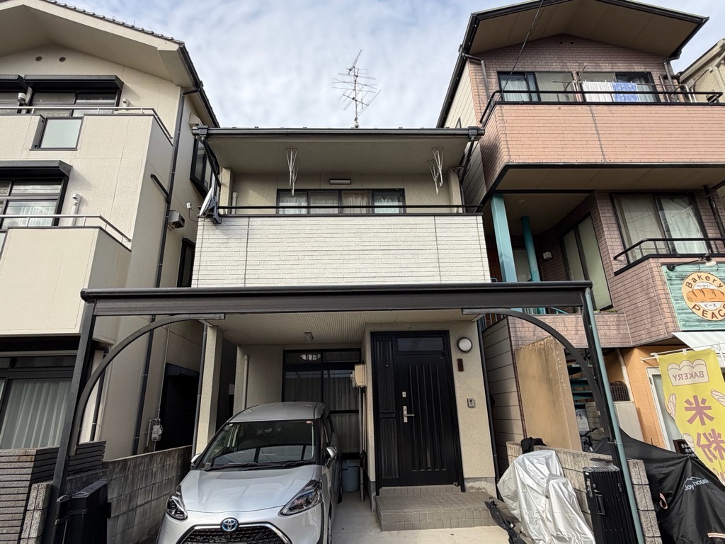 【築19年 外装リフレッシュ工事】屋根塗装・外壁塗装・雨樋交換・ベランダ防水｜耐久性と美観を回復