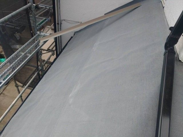 築35年｜3回目の修繕工事 屋根葺き替え（Tルーフ施工）｜