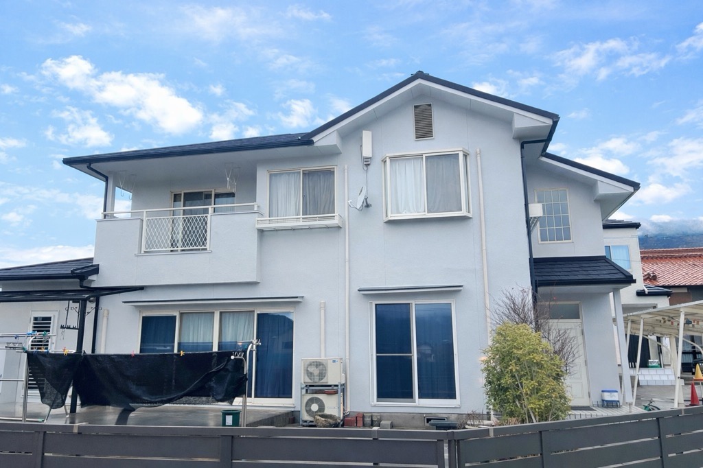 築35年住宅｜エスケープレミアム無機（N-80）で明るく美しい外壁へ外壁塗装工事｜東広島市