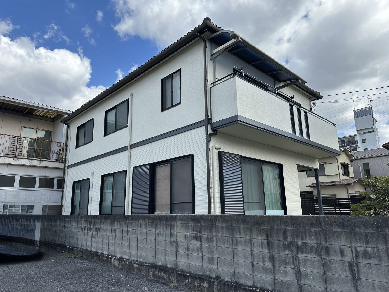 広島市｜戸建住宅 外壁塗装・雨樋交換工事｜高耐久塗料ルミステージで外観リフレッシュ