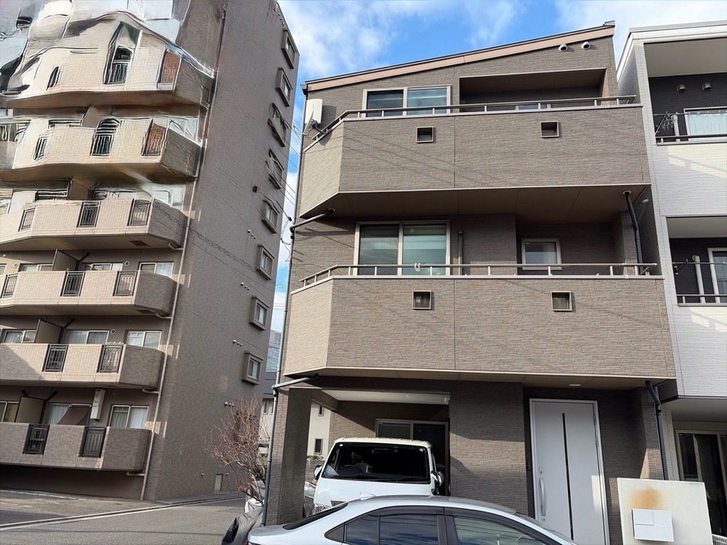 広島市にて屋根・外壁塗装工事｜ルミステージで高耐久＆高級感のある外観へリフレッシュ