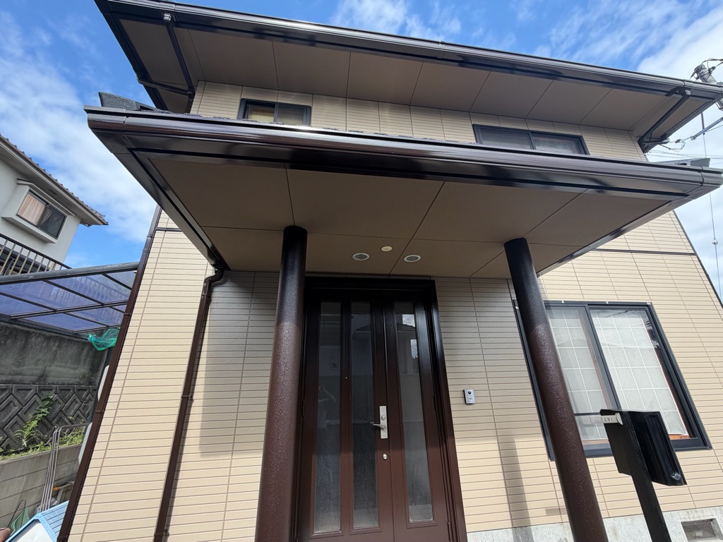 【東広島市】セキスイハイム住宅｜屋根・外壁塗装工事｜多色仕上げで高級感ある外観へリフレッシュ