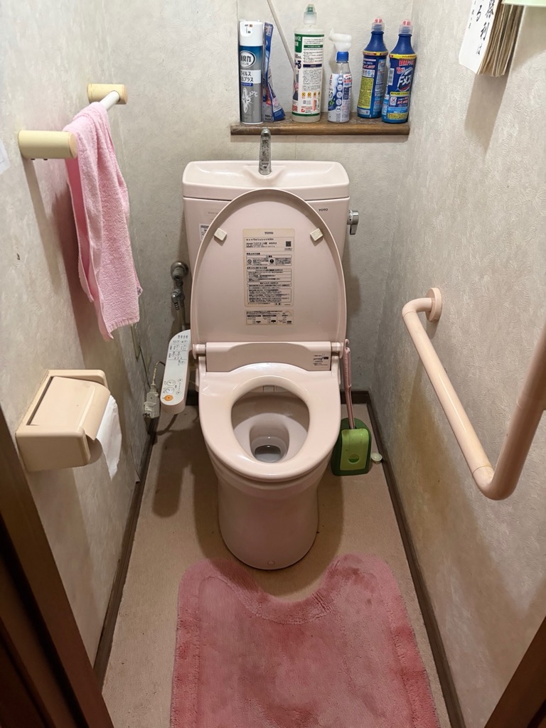 便座故障をきっかけに快適なトイレへリフォーム｜TOTO ピュアレストQR・ウォッシュレットSS1